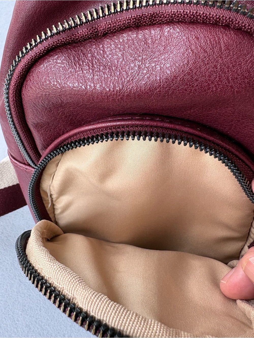 Sonoma Maroon and Cream Vegan Leather Crossbody Strap Bag NWT - Picture 6 of 7